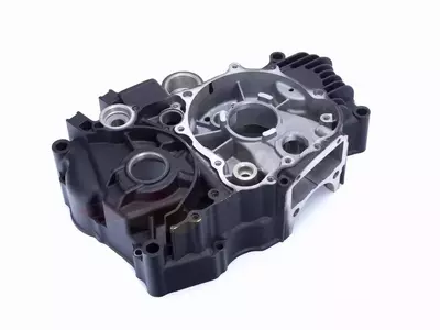 Karter motora ľavý Keeway Superlight 125 čierny [OEM: 159044040092] - 159044040092