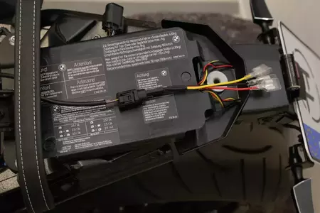 Câble adaptateur HIGHSIDER feu arrière - BMW - 396-045