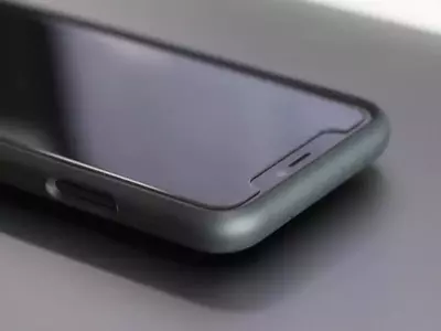 Закалено стъкло Quad Lock за iPhone 11 / XR-2
