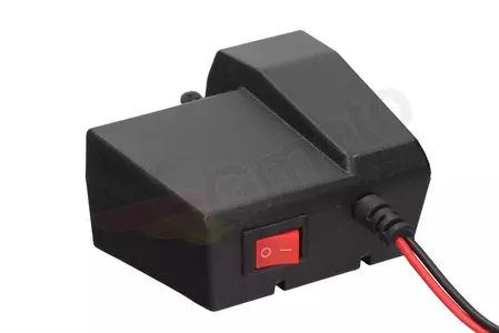 Ohjaustangon USB-liitäntä + volttimittari-3