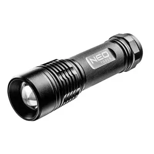 NEO Linterna de aluminio 200 lum zoom IPX7 3xAAA - 99-101
