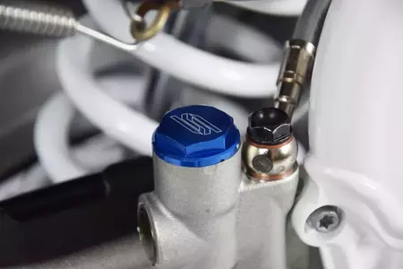 Bromsvätskebehållarlock av aluminium i Scar-blått-2
