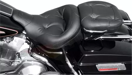 "Mustang" vinilinė 2-Up sėdynė, susiūta juodai - 75537