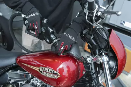 Stealth Thrashin Supply Co motociklininko pirštinės juodos ir raudonos spalvos S-2