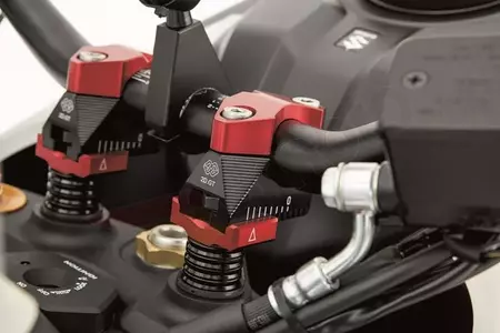 Mocowania kierownicy regulowane czarne/czerwone Kawasaki Z800 Gilles-3