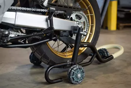 Daugiaašis galinis vežimėlis - po svirtimi Yakk EXP LER L-11