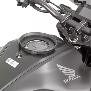Tanklock adapteri kinnitus Givi BF41 Honda CB 125 300 R 18-19 Honda CB 125 300 R 18-19 - BF41