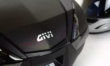 Givi V47NNT Monokey Carbon 47L централен багажник-4